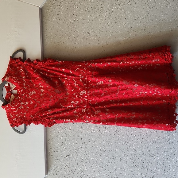 Pretty, red Francesca's lace dress in great condition! - Picture 1 of 13